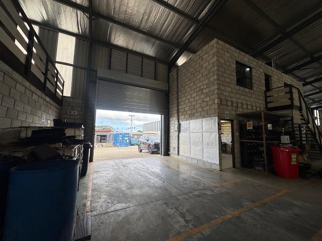 To Let Commercial Property for Rent in Cotswold Eastern Cape